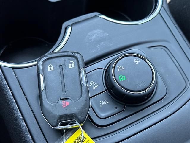 Certified 2024 GMC Terrain SLE AWD/4WD image 29