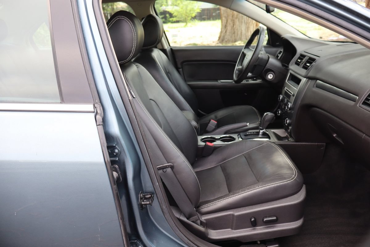 Used 2011 Ford Fusion SEL w/ 301A Rapid Spec Order Code FWD image 22