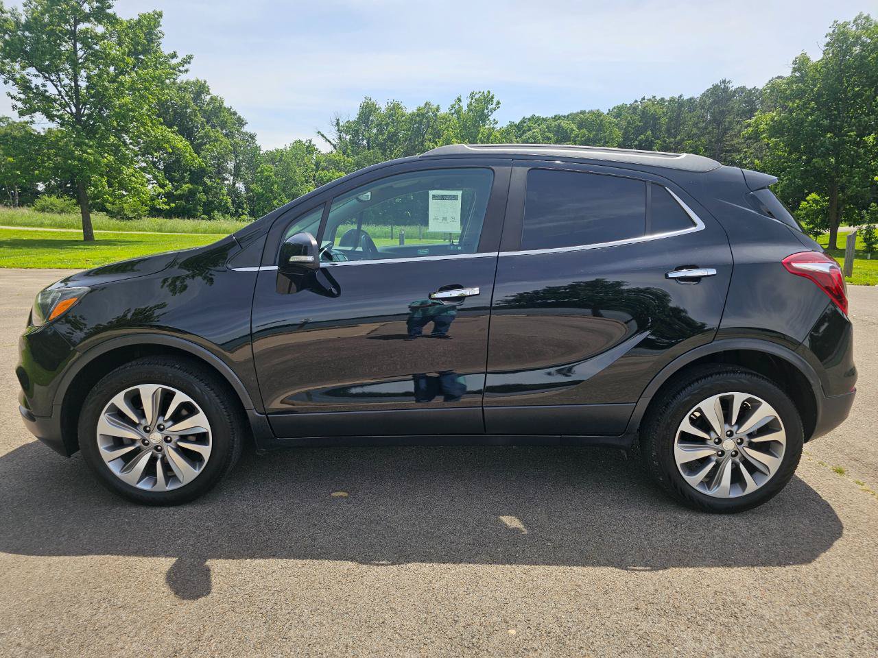 Used 2019 Buick Encore Preferred AWD/4WD image 9