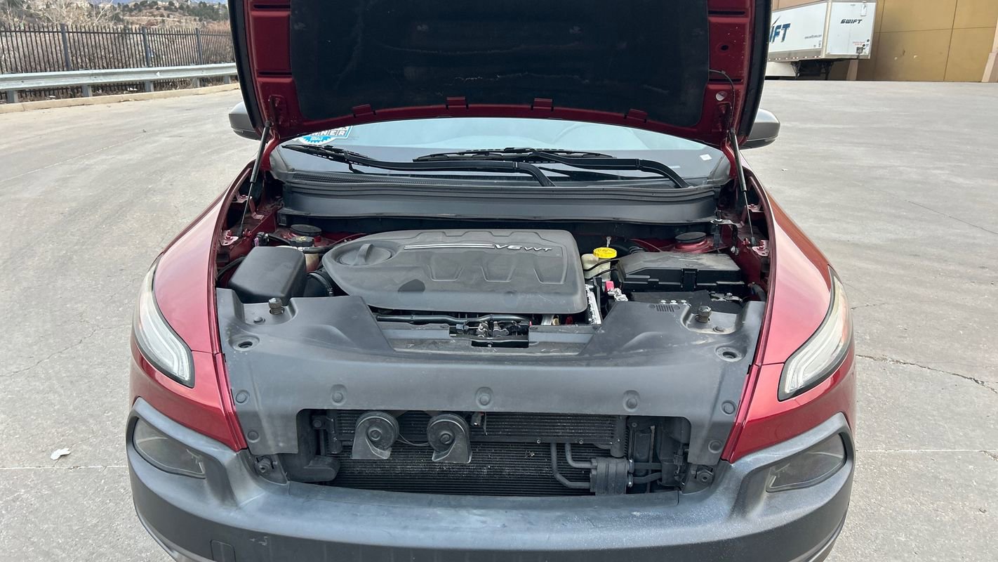 Used 2015 Jeep Cherokee Trailhawk w/ Trailer Tow Group image 11