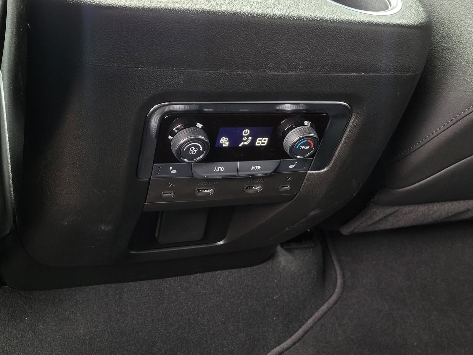 New 2026 Chevrolet Suburban RST w/ Advanced Technology Package AWD/4WD image 15