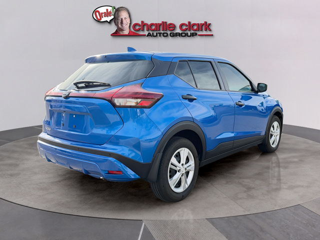 Certified 2025 Nissan Kicks Play S FWD image 6