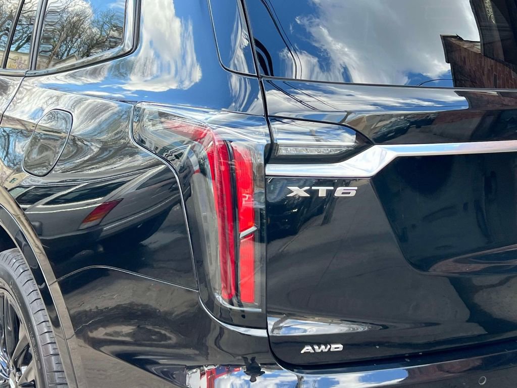 Used 2023 Cadillac XT6 Sport AWD/4WD image 8
