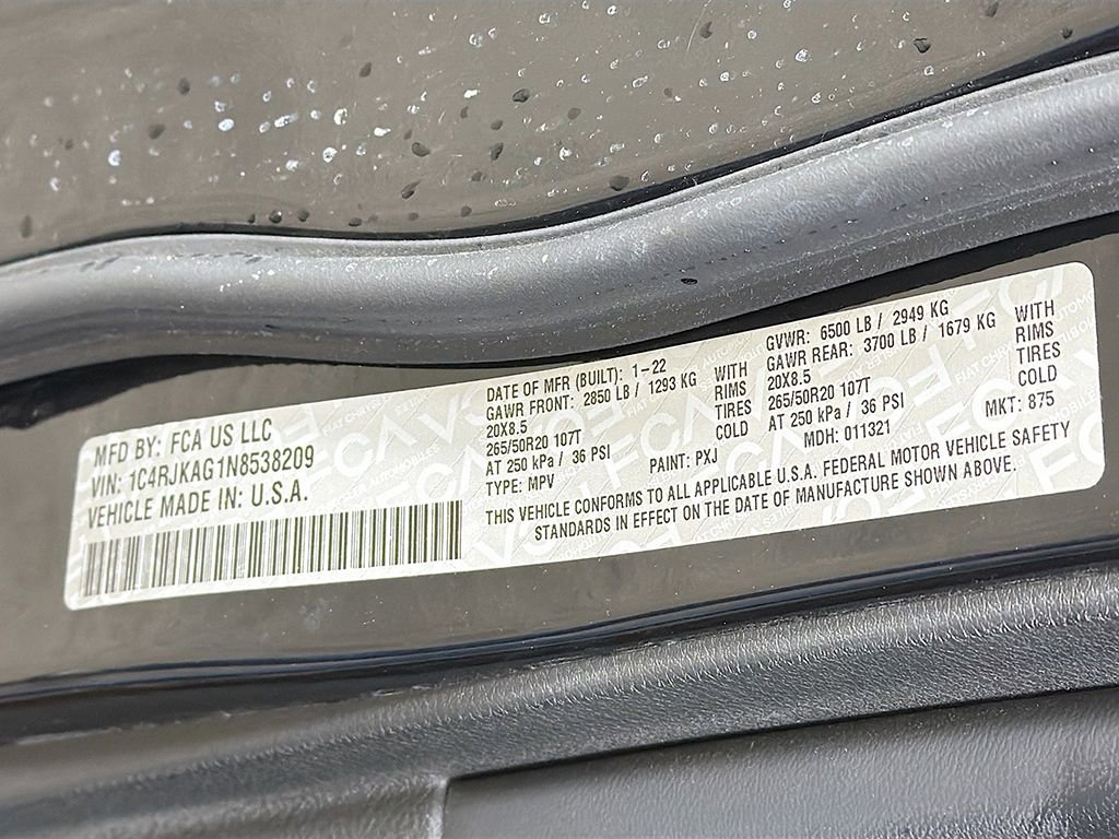 Used 2022 Jeep Grand Cherokee L Laredo image 40