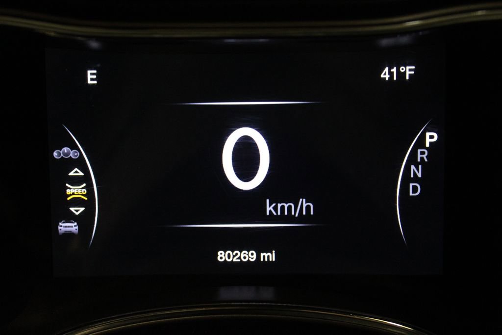 Used 2019 Jeep Grand Cherokee Laredo AWD/4WD image 10