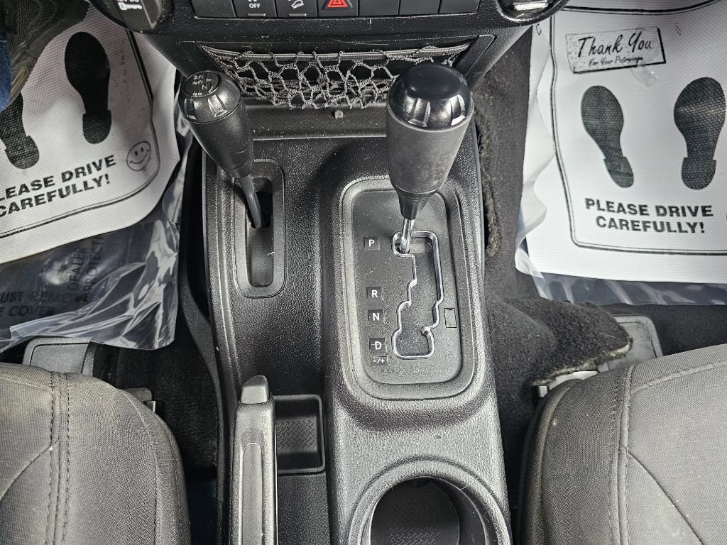 Used 2015 Jeep Wrangler Sport AWD/4WD image 21