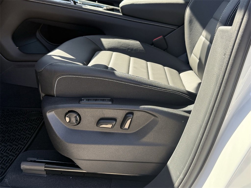 New 2026 Volkswagen Atlas SEL image 13