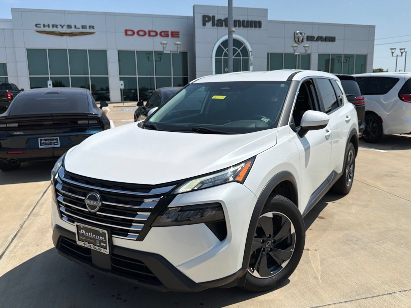 Used 2024 Nissan Rogue SV