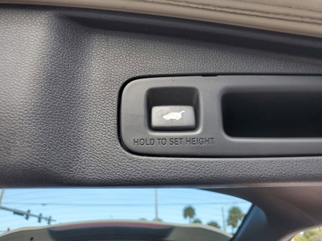 Used 2018 Honda CR-V Touring image 9
