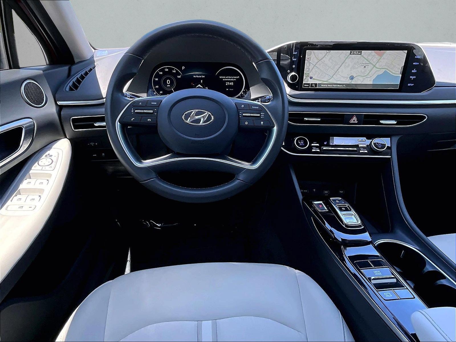 Used 2023 Hyundai Sonata SEL w/ Convenience Package FWD image 7