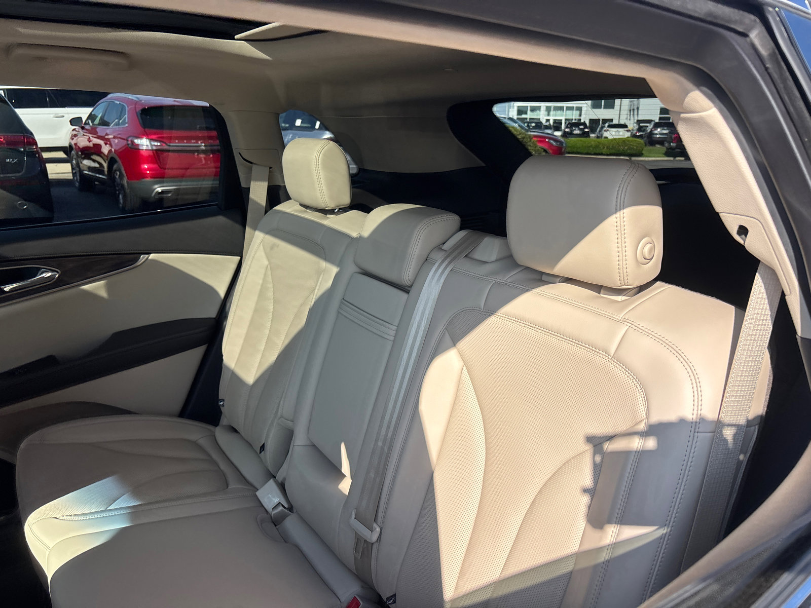 Used 2019 Lincoln Nautilus Reserve FWD image 25