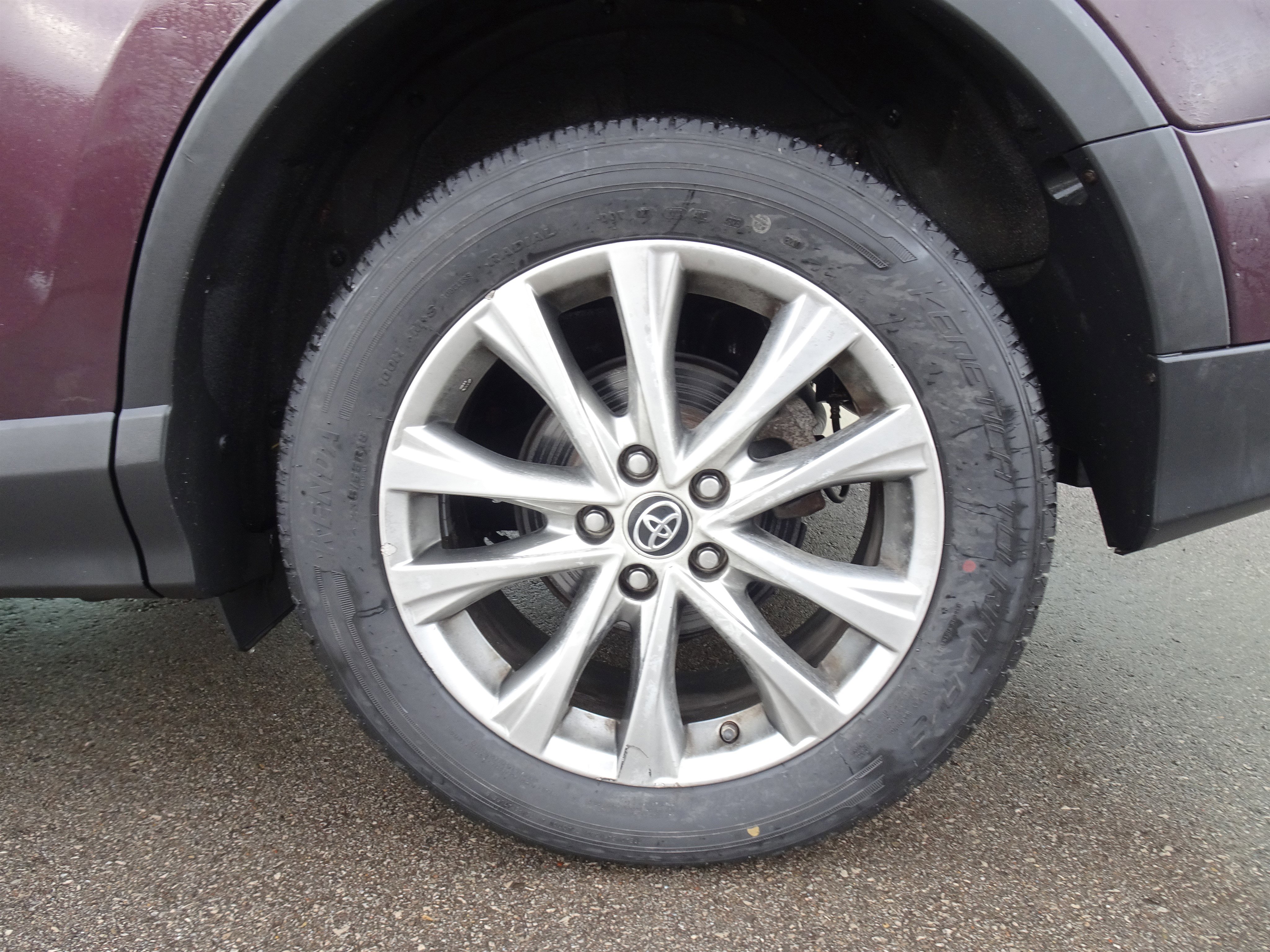 Used 2016 Toyota RAV4 Limited image 23