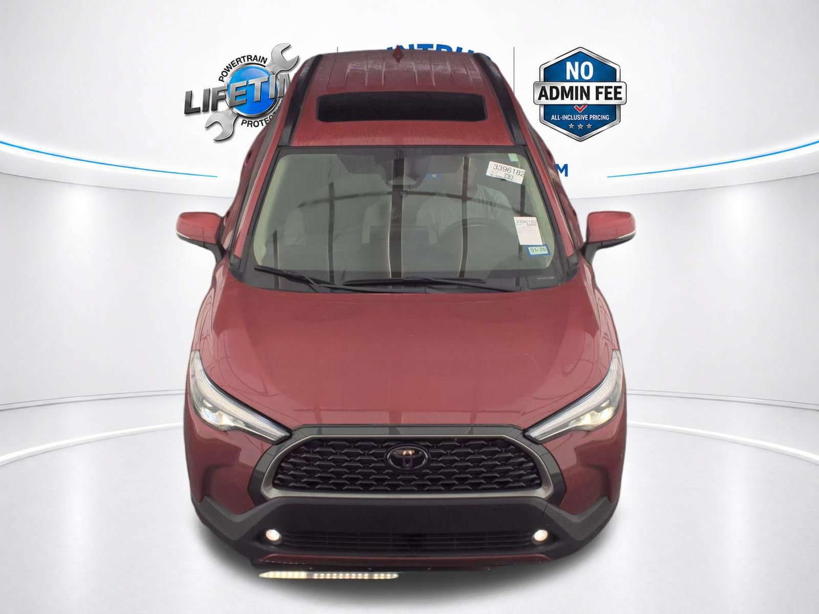 Used 2024 Toyota Corolla Cross XLE w/ Convenience Package AWD/4WD image 4
