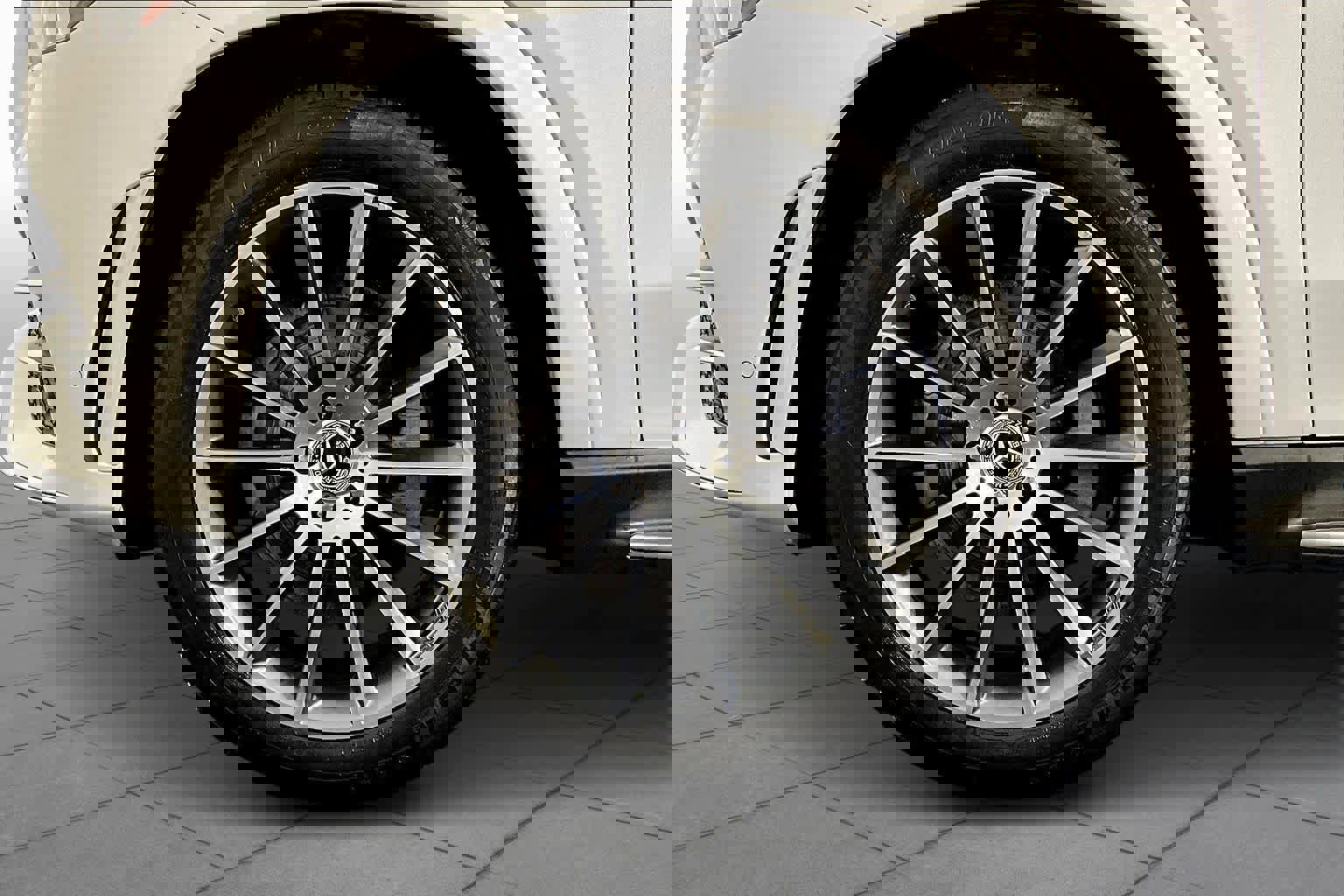 Used 2023 Mercedes-Benz GLE 350 4MATIC image 10