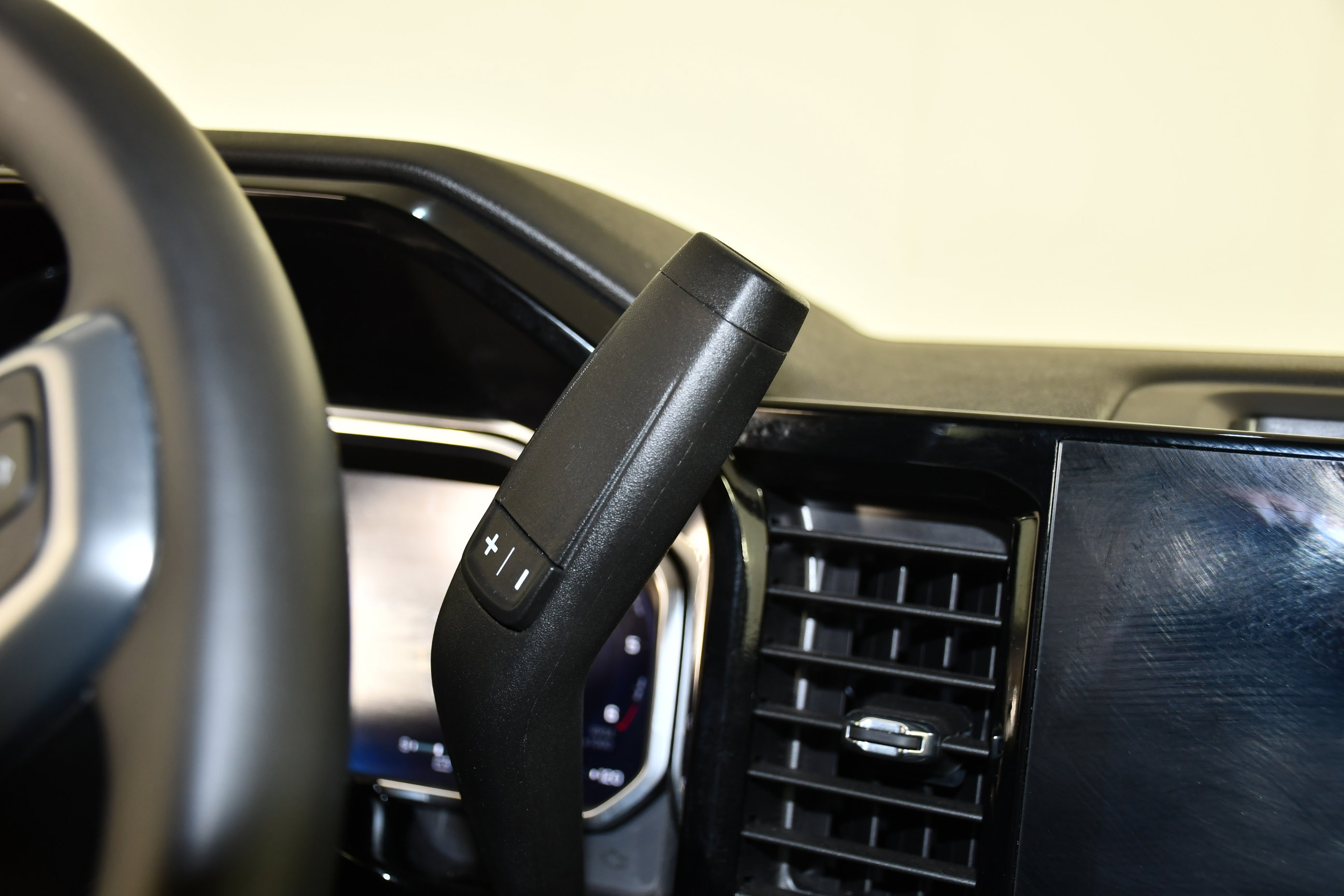 Used 2026 Chevrolet Silverado 1500 RST image 22