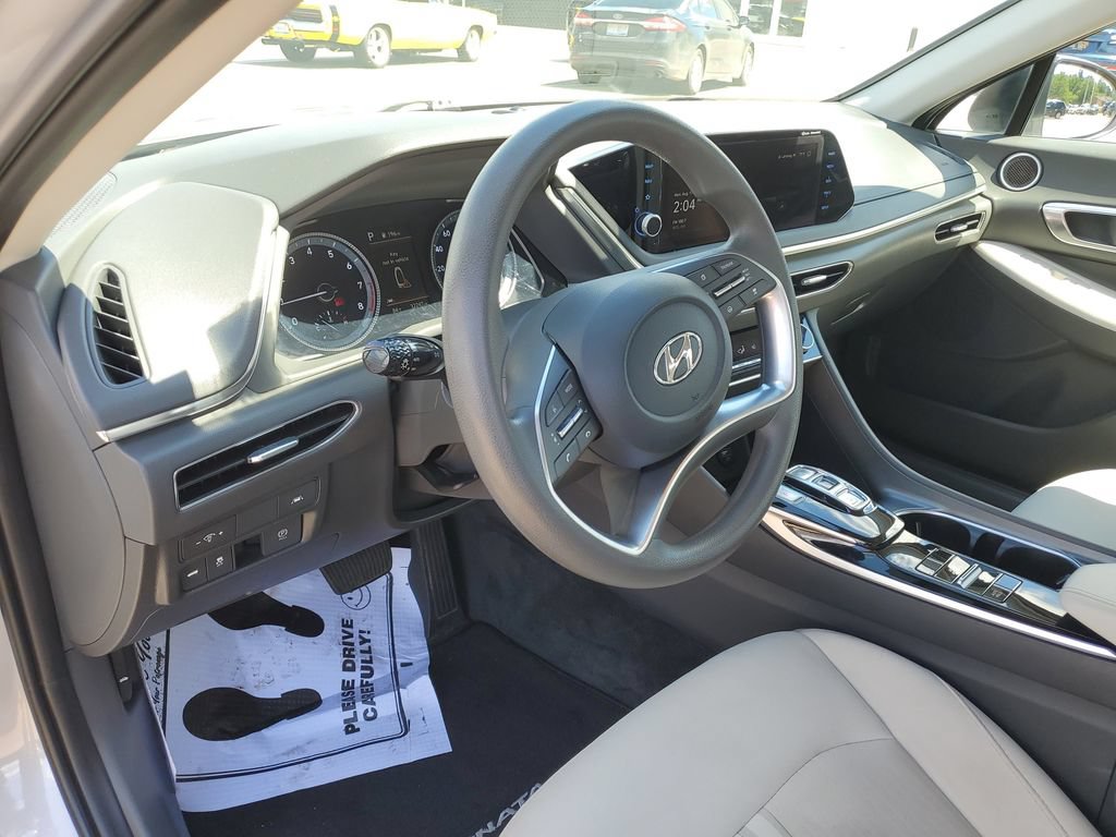 Used 2023 Hyundai Sonata SEL w/ Preferred Accessory Package FWD image 8