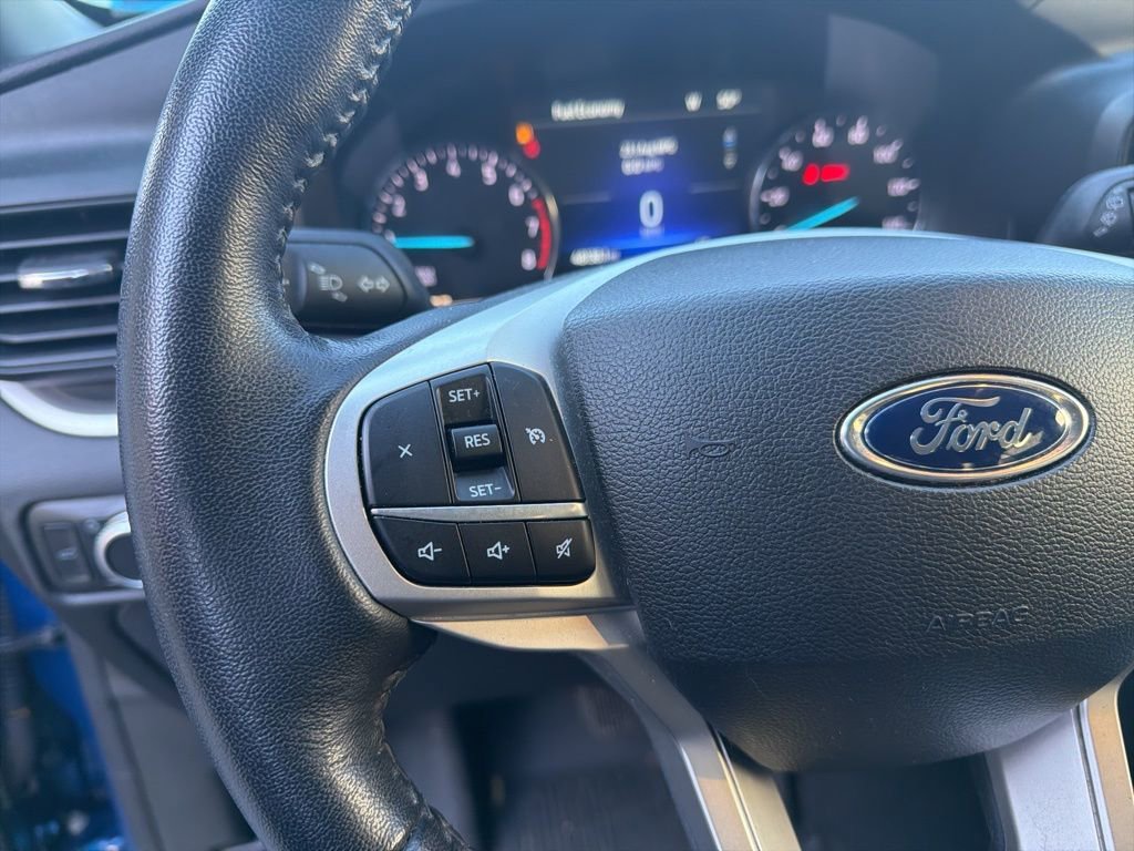 Certified 2022 Ford Explorer XLT image 25