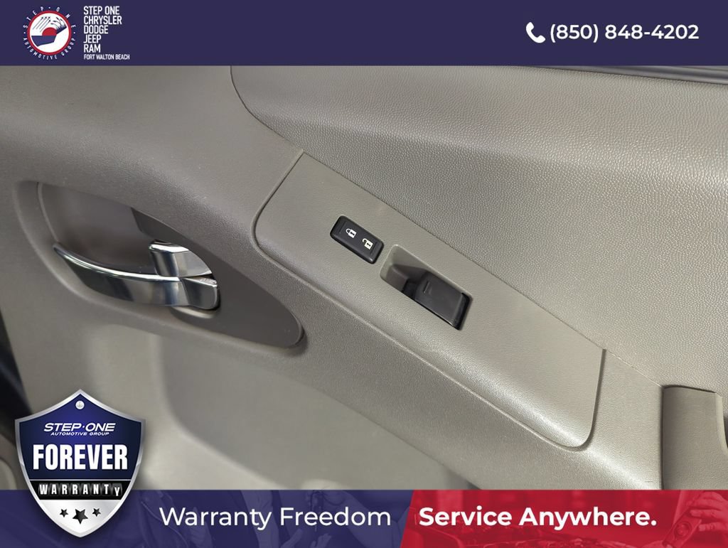 Used 2018 Nissan Frontier SV w/ Value Truck Package RWD image 32