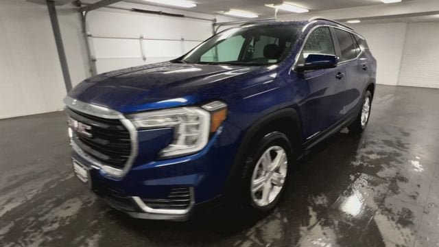Certified 2022 GMC Terrain SLE w/ Driver Convenience Package image 4