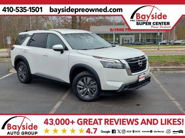 Used 2024 Nissan Pathfinder SV FWD image 1