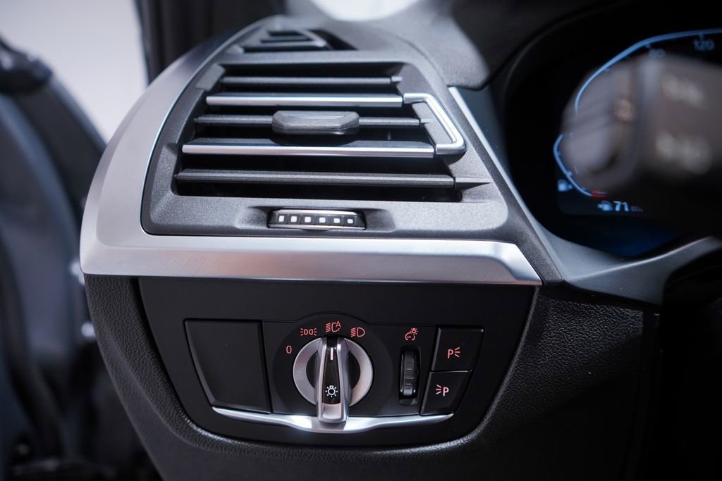 Used 2023 BMW X3 sDrive30i w/ Convenience Package image 19