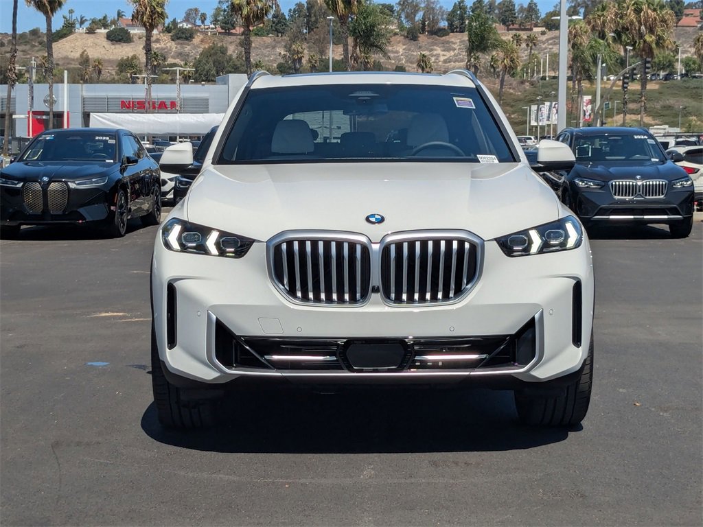 New 2026 BMW X5 sDrive40i image 4