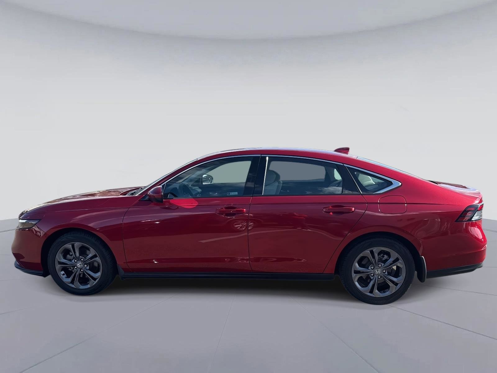 Certified 2023 Honda Accord EX image 7