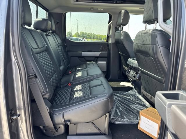 New 2026 Ford F250 Lariat w/ Black Appearance Package AWD/4WD image 20