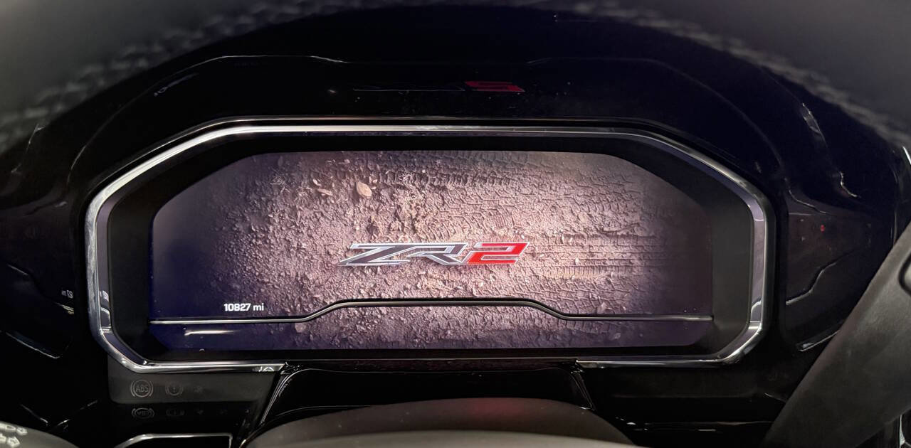 Used 2025 Chevrolet Silverado 2500 ZR2 w/ Technology Package image 27