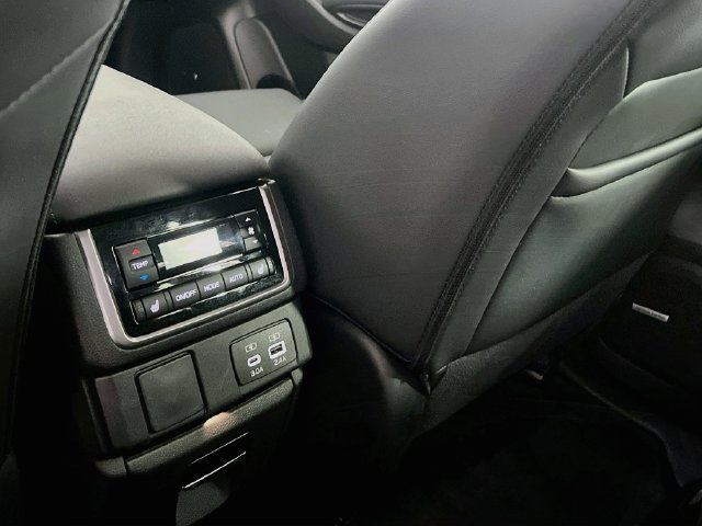 Used 2025 Subaru Ascent Bronze Edition AWD/4WD image 21