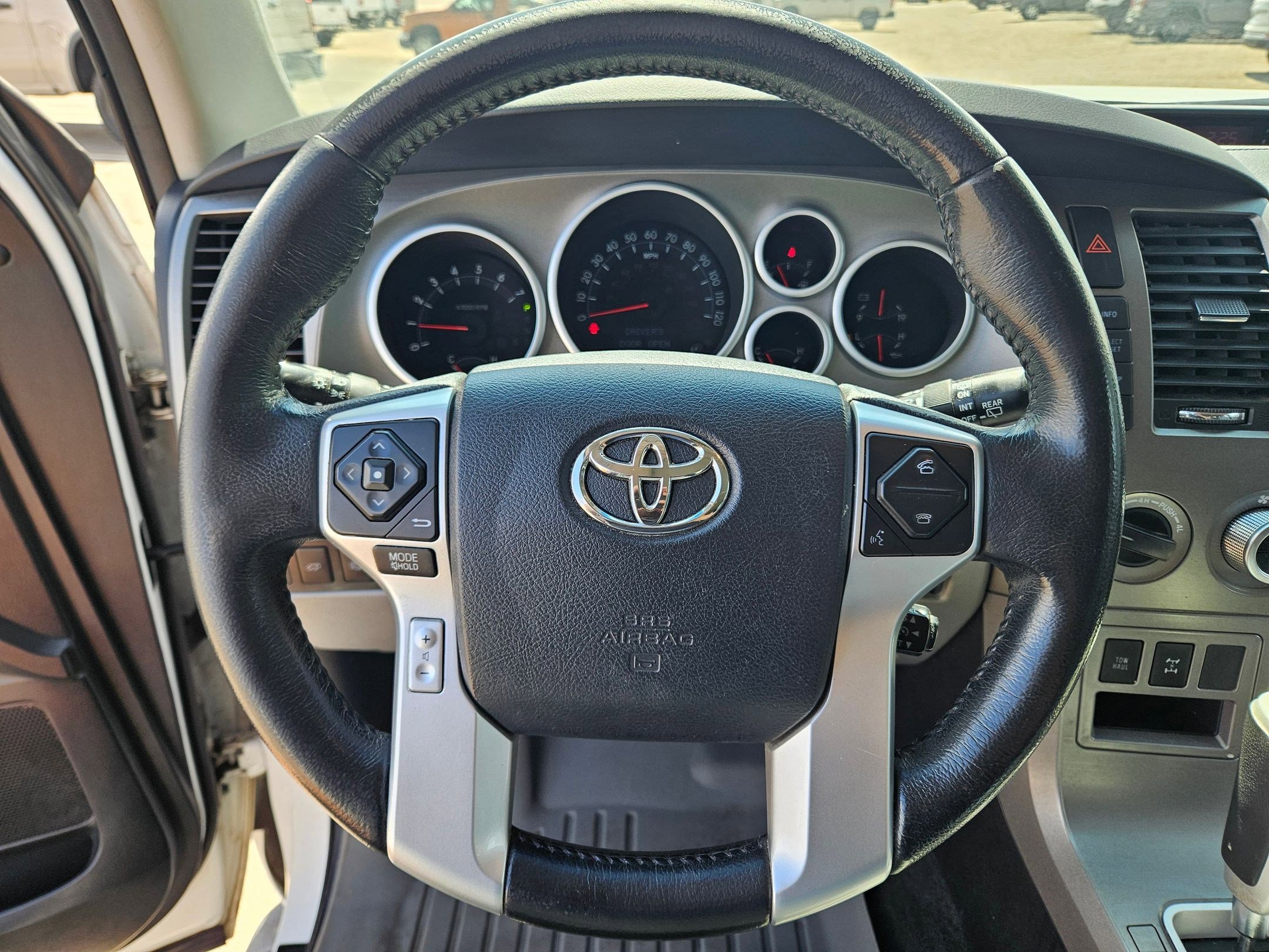 Used 2015 Toyota Sequoia Limited AWD/4WD image 14