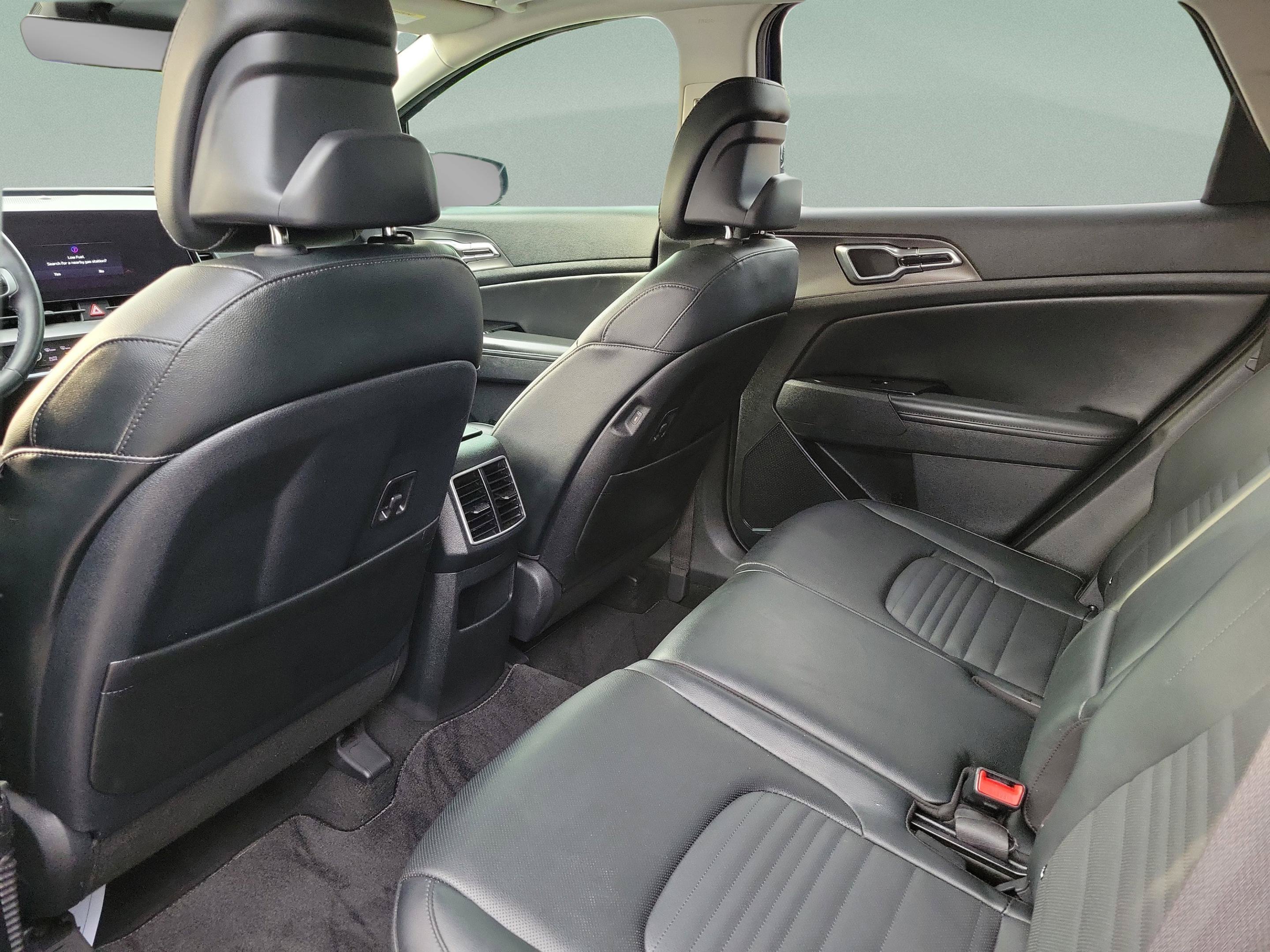Certified 2023 Kia Sportage SX FWD image 17