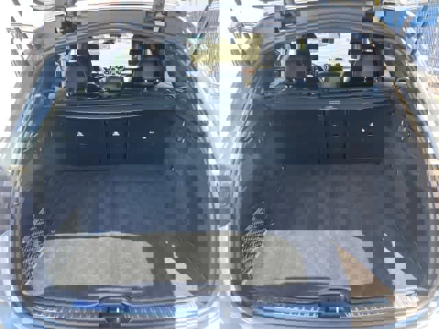 Used 2025 Mercedes-Benz GLC 300 GLC 300 image 10