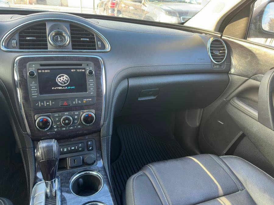 Used 2017 Buick Enclave Premium w/ Experience Buick Package AWD/4WD image 22