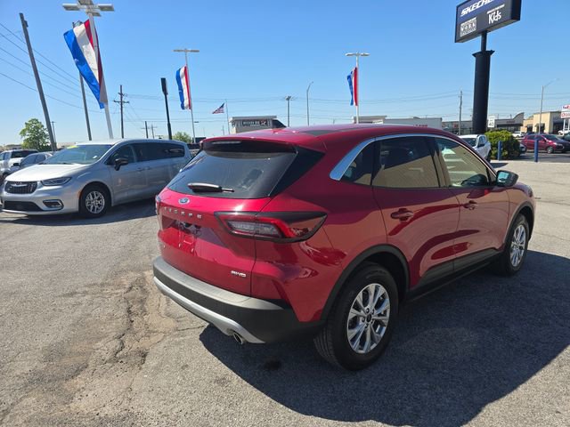 Used 2023 Ford Escape Active AWD/4WD image 5