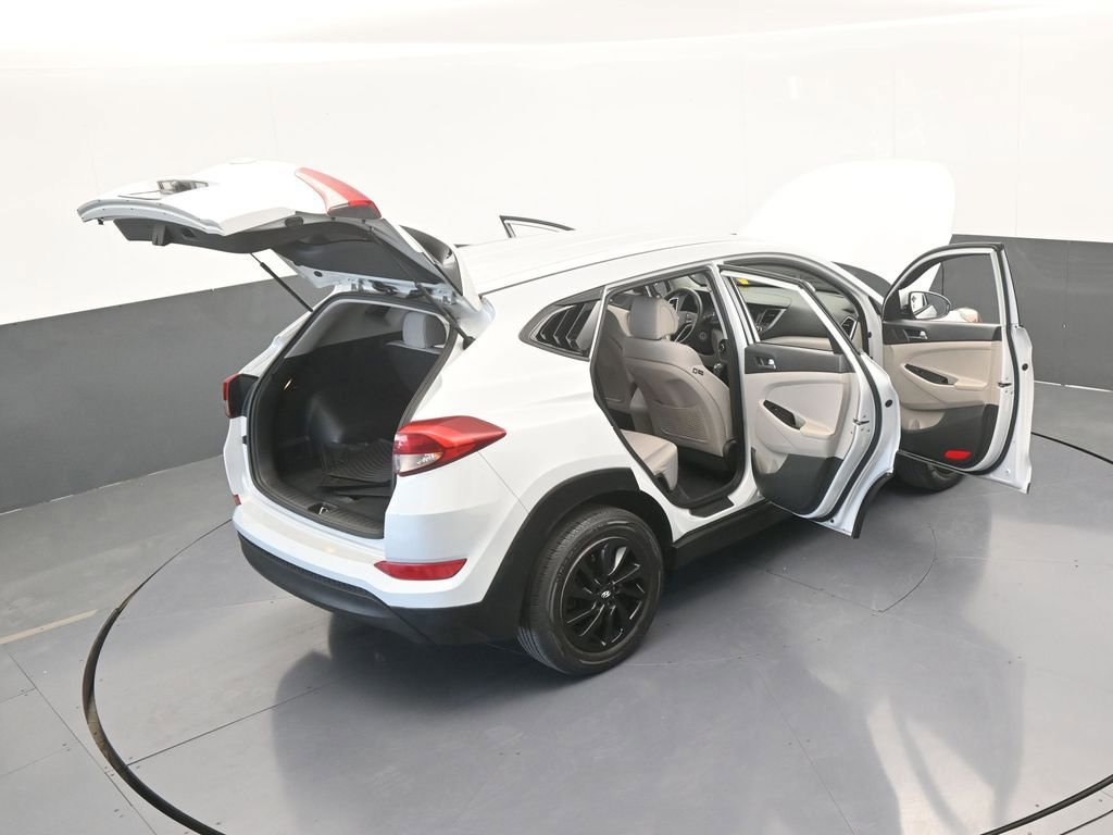 Used 2017 Hyundai Tucson SE image 65