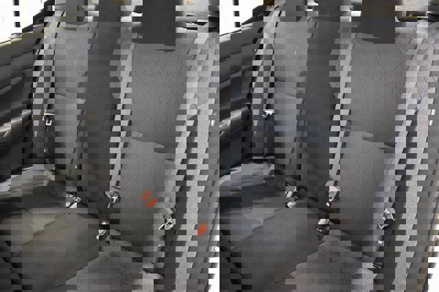 Used 2025 Nissan Versa SV image 7