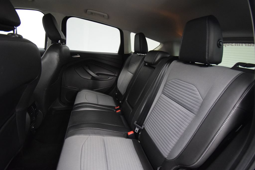 Used 2018 Ford Escape SE w/ SE Sport Appearance Package FWD image 18