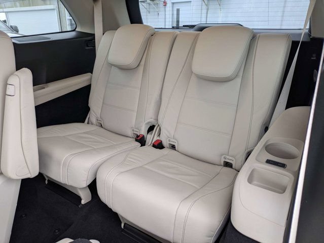 Used 2022 Mercedes-Benz GLS 450 4MATIC image 14