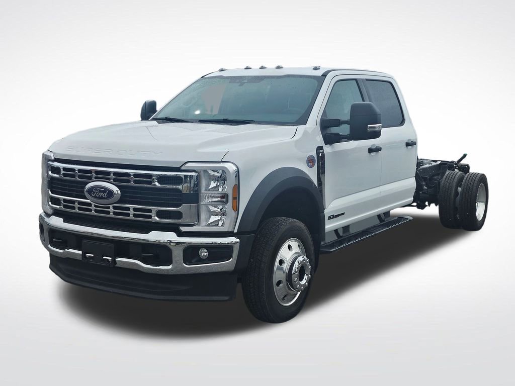 New 2025 Ford F450 XLT w/ XLT Value Package image 2
