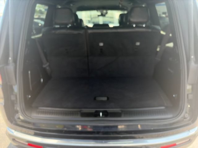 Used 2022 Jeep Wagoneer Series III w/ Rear Seat Video Group 1 AWD/4WD image 22