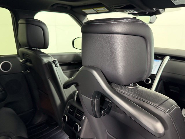 Used 2025 Land Rover Discovery S AWD/4WD image 27