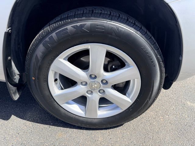 Used 2006 Toyota RAV4 4WD V6 image 9