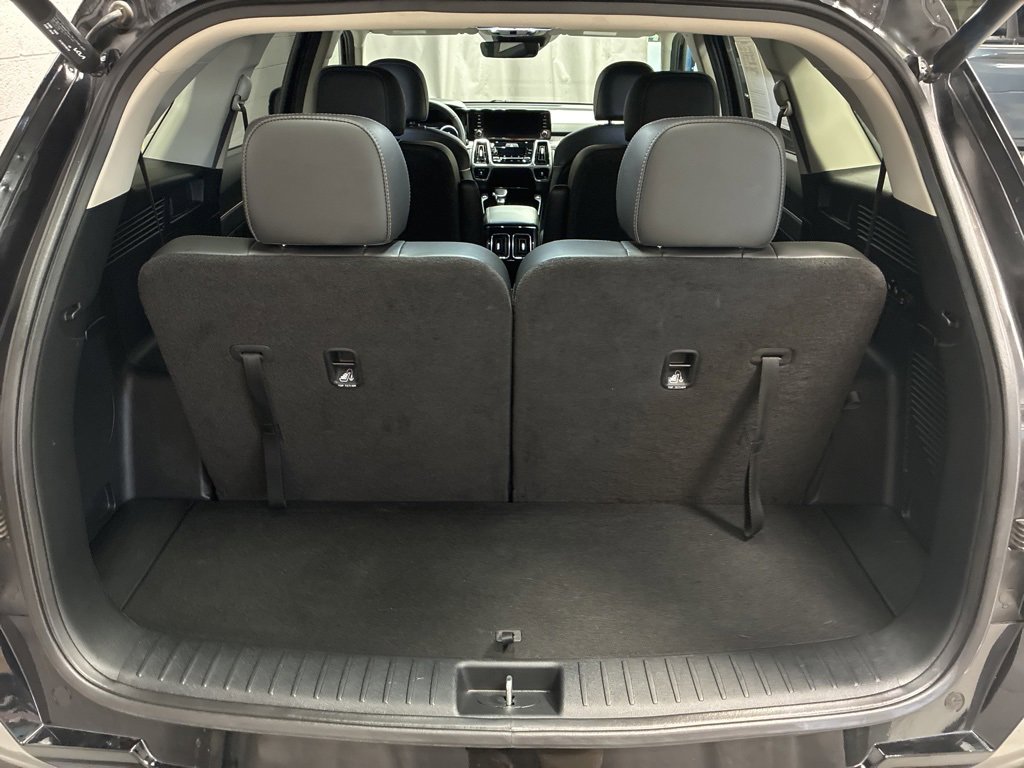 Used 2023 Kia Sorento SX image 14