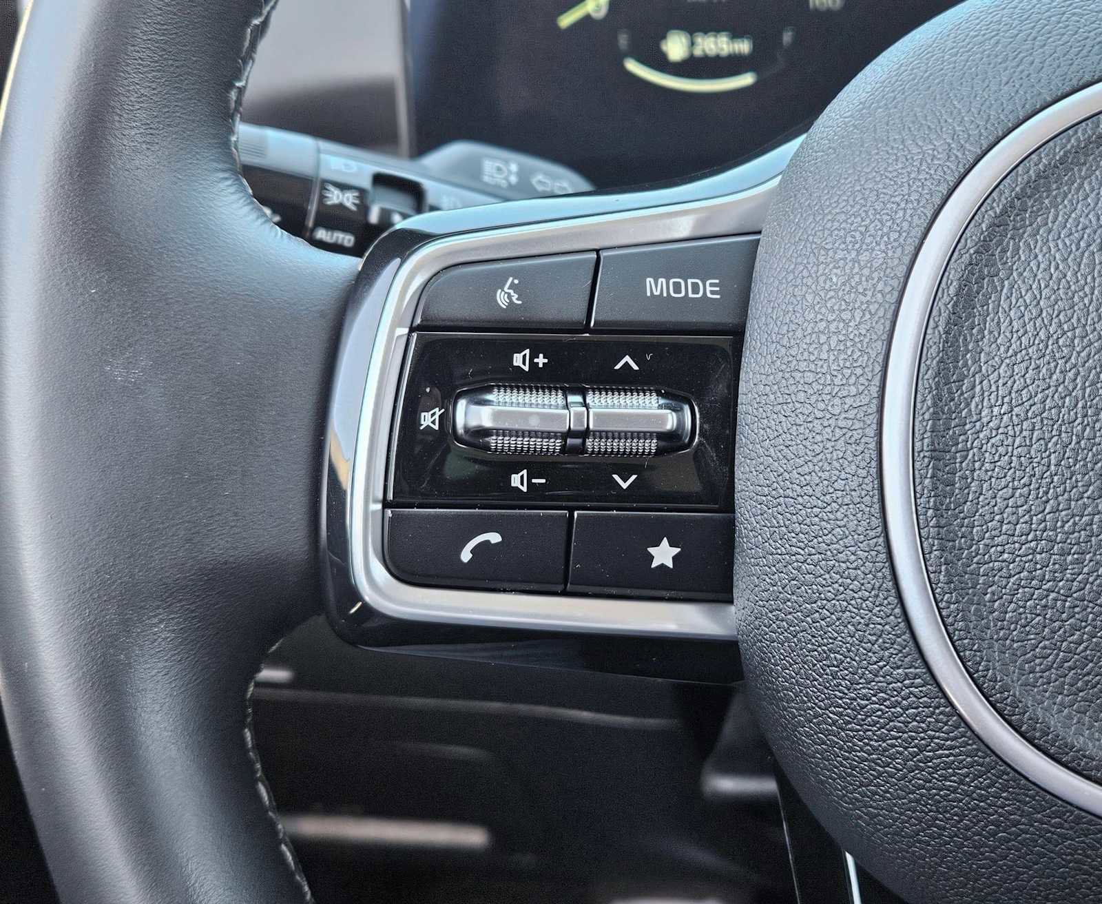 Used 2024 Kia Sorento SX image 26