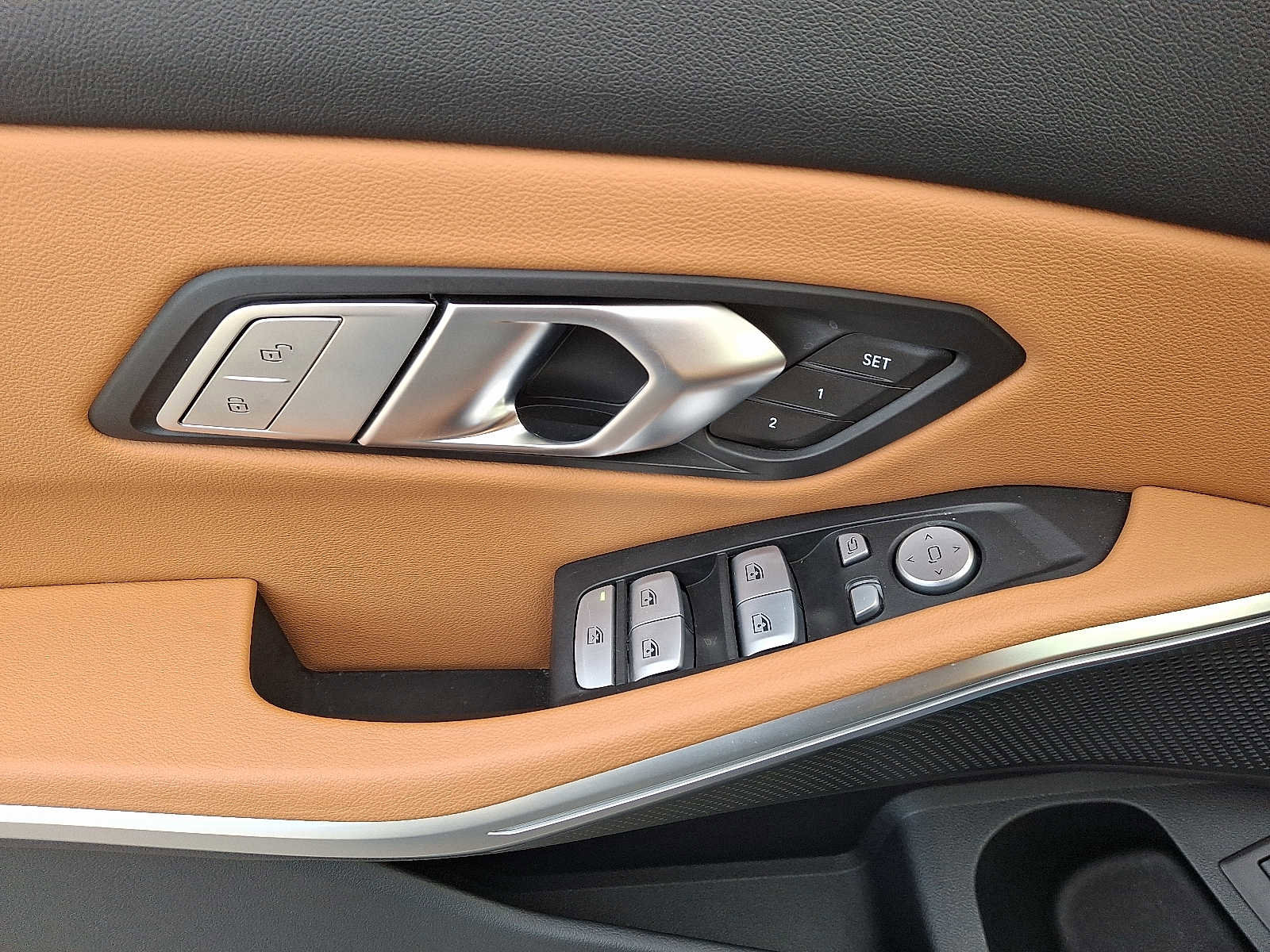 Used 2025 BMW 330i xDrive Sedan w/ M Sport Package image 13