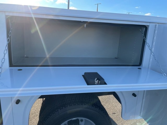 New 2025 Ford F350 XL w/ XL Chrome Package image 12