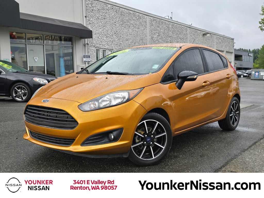 Used 2016 Ford Fiesta SE w/ SE Black Package FWD image 1