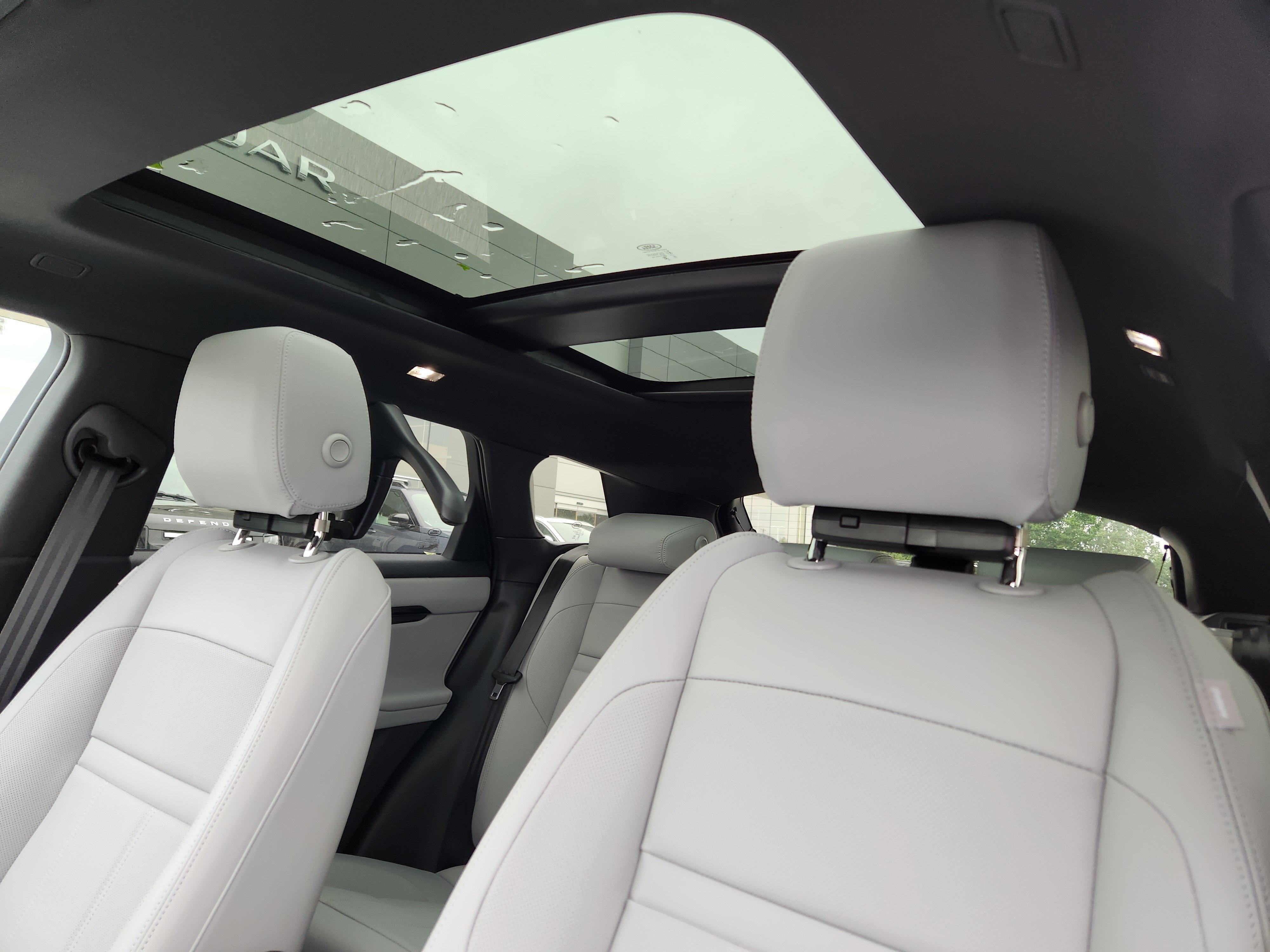 New 2026 Land Rover Range Rover Evoque S AWD/4WD image 10