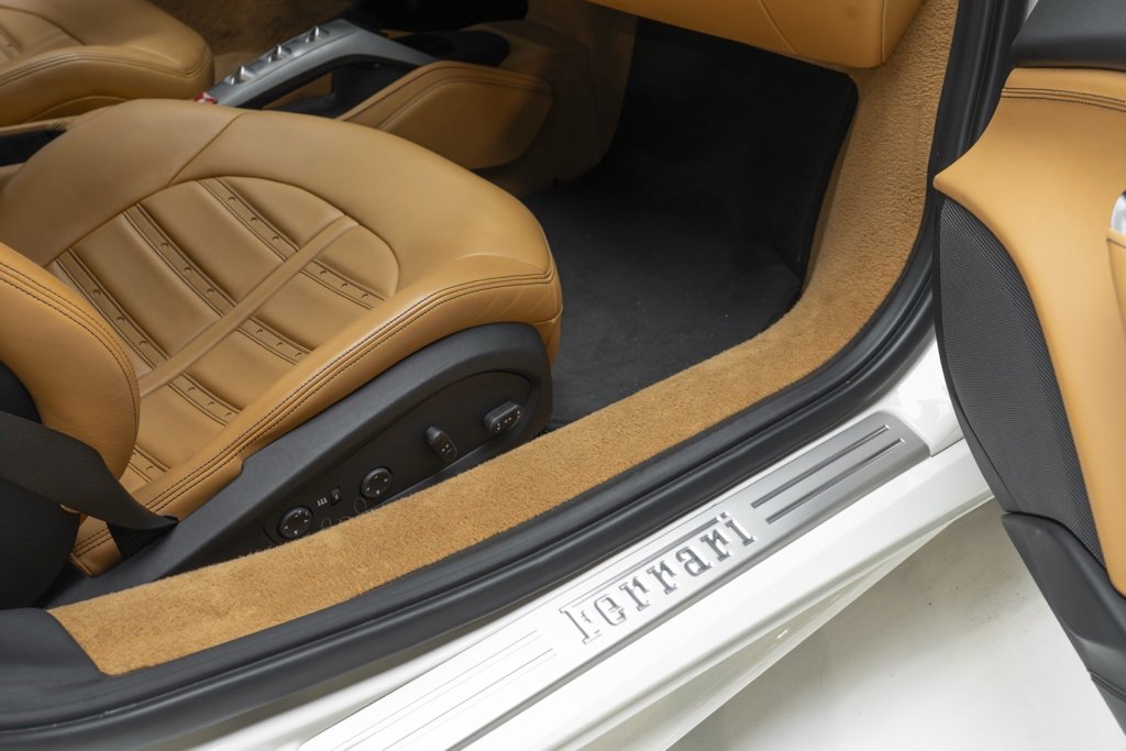 Used 2016 Ferrari 488 GTB image 36